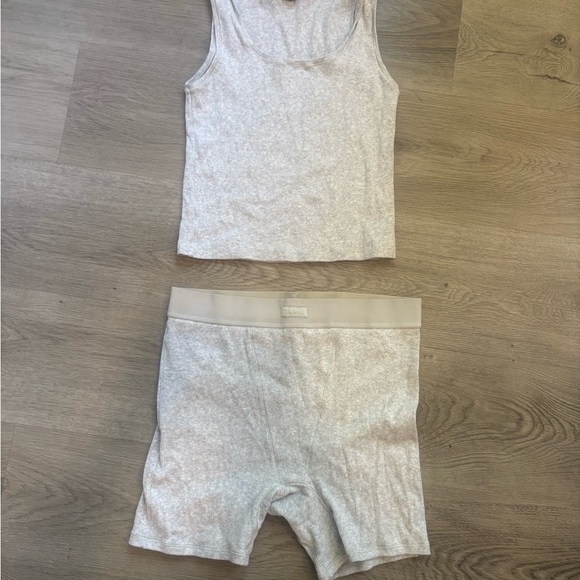 SKIMS Women's heather gray Boxer Brief Set - Picture 1 of 3